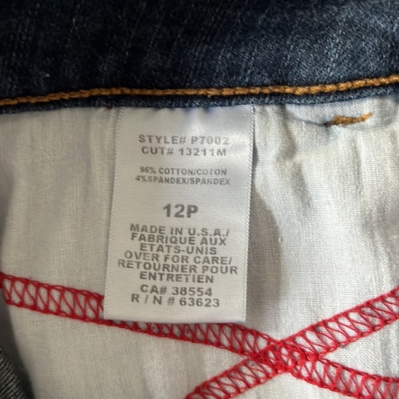 NYDJ premium Denim Jean Capris. Size 12P. Fits regular size 12 - Picture 5 of 11